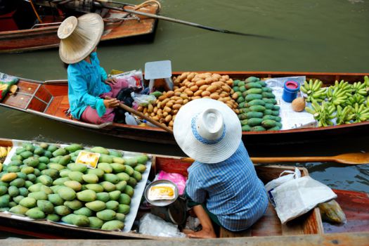 Floating market