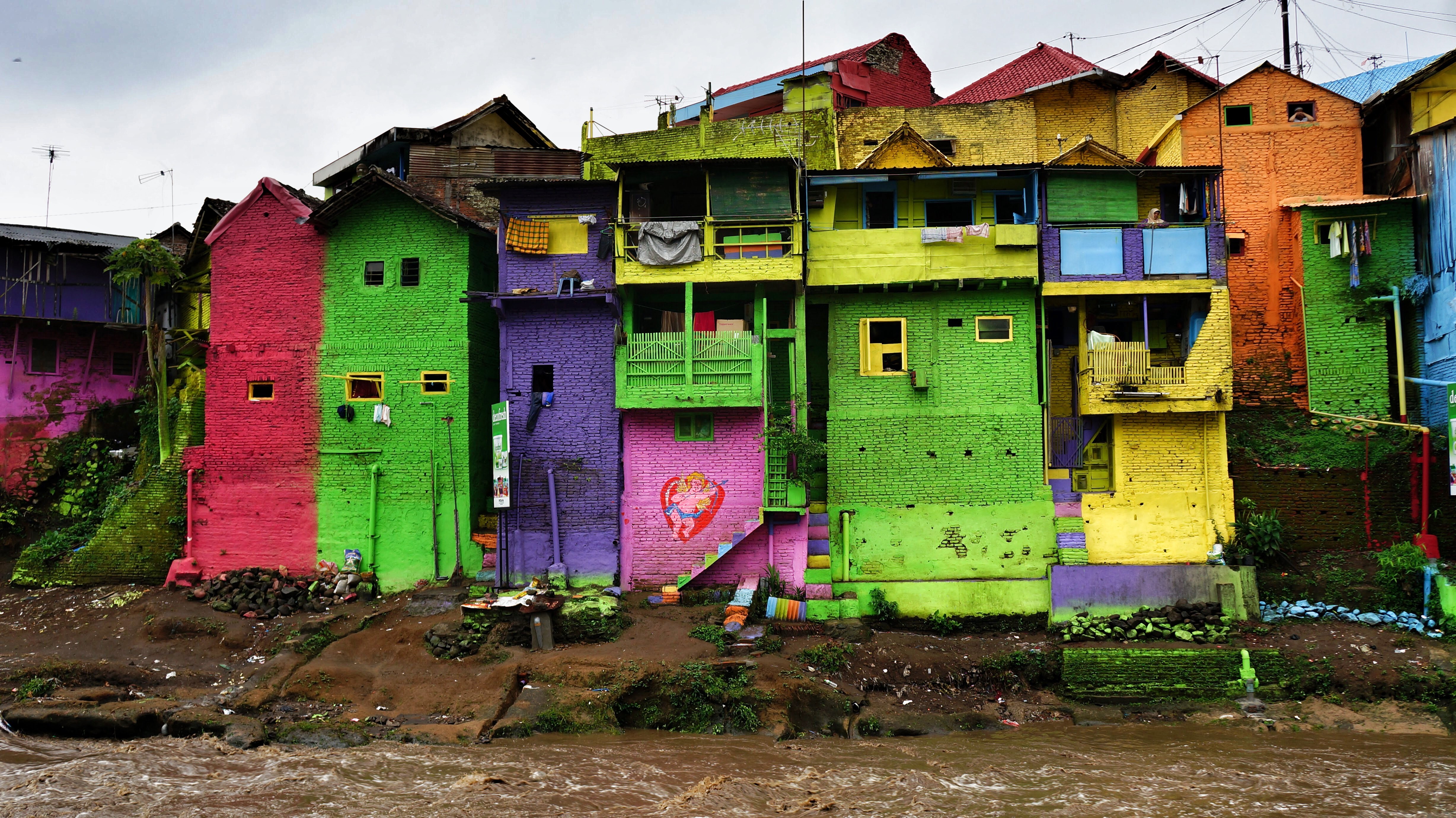Foto s Video s Kampung  Warna  Warni het opgekleurde dorp 